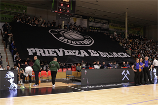 22. kolo Tipos SBL: BC Prievidza - MBK Handlová 100:85 (Ladislav Szibilla)