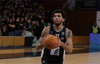 22. kolo Tipos SBL: BC Prievidza - MBK Handlová 100:85 (Ladislav Szibilla)