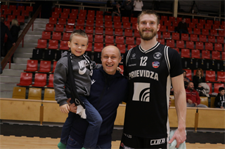 22. kolo Tipos SBL: BC Prievidza - MBK Handlová 100:85 (Ladislav Szibilla)