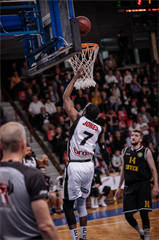 BC Prievidza - BK Inter Bratislava 77:83 (foto: Vladimír Králik)