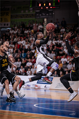 BC Prievidza - BK Inter Bratislava 77:83 (foto: Vladimír Králik)