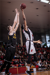 BC Prievidza - BK Inter Bratislava 77:83 (foto: Vladimír Králik)