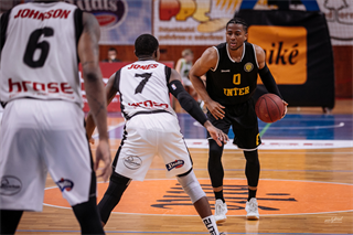 BC Prievidza - BK Inter Bratislava 77:83 (foto: Vladimír Králik)