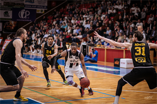 BC Prievidza - BK Inter Bratislava 77:83 (foto: Vladimír Králik)
