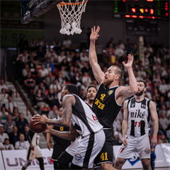 BC Prievidza - BK Inter Bratislava 77:83 (foto: Vladimír Králik)