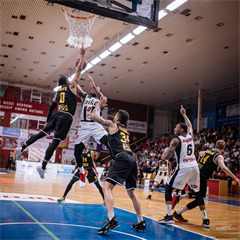 BC Prievidza - BK Inter Bratislava 77:83 (foto: Vladimír Králik)