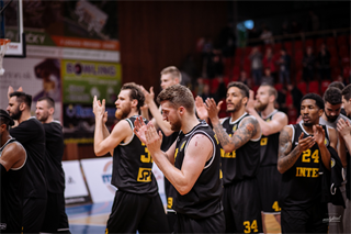 BC Prievidza - BK Inter Bratislava 77:83 (foto: Vladimír Králik)