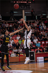 BC Prievidza - BK Inter Bratislava 69:84 (foto: Vladimír Králik)