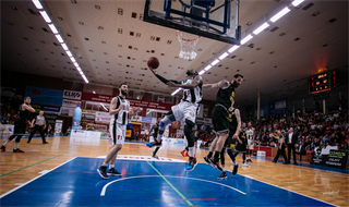 BC Prievidza - BK Inter Bratislava 69:84 (foto: Vladimír Králik)