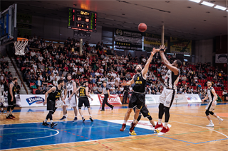 BC Prievidza - BK Inter Bratislava 69:84 (foto: Vladimír Králik)