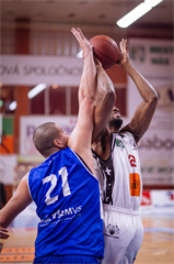 9. kolo Eurovia SBL: BC Prievidza -VŠEMvs Karlovka Bratislava 70:59 (1. fotogaléria)