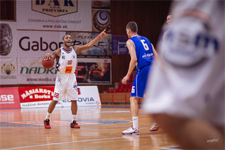 9. kolo Eurovia SBL: BC Prievidza -VŠEMvs Karlovka Bratislava 70:59 (1. fotogaléria)