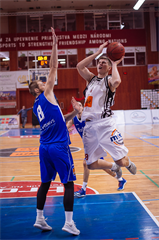 9. kolo Eurovia SBL: BC Prievidza -VŠEMvs Karlovka Bratislava 70:59 (1. fotogaléria)