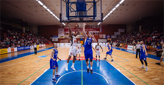 9. kolo Eurovia SBL: BC Prievidza -VŠEMvs Karlovka Bratislava 70:59 (1. fotogaléria)