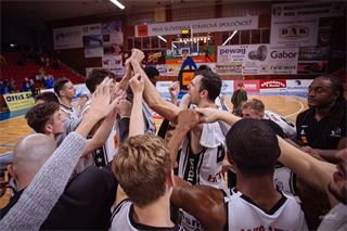 9. kolo Eurovia SBL: BC Prievidza -VŠEMvs Karlovka Bratislava 70:59 (1. fotogaléria)