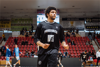3. zápas štvrťfinále Tipos SBL: BC Prievidza - Nitra Blue Wings 74:77 (Vladimír Králik)
