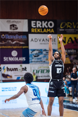 3. zápas štvrťfinále Tipos SBL: BC Prievidza - Nitra Blue Wings 74:77 (Vladimír Králik)
