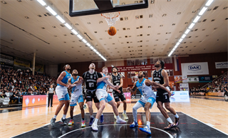 3. zápas štvrťfinále Tipos SBL: BC Prievidza - Nitra Blue Wings 74:77 (Vladimír Králik)