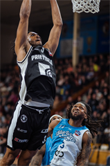 3. zápas štvrťfinále Tipos SBL: BC Prievidza - Nitra Blue Wings 74:77 (Vladimír Králik)