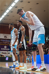 5. zápas štvrťfinále Tipos SBL: BC Prievidza - Nitra Blue Wings 84:87 (Vladimír Králik)	