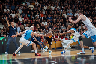 5. zápas štvrťfinále Tipos SBL: BC Prievidza - Nitra Blue Wings 84:87 (Vladimír Králik)	