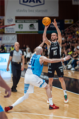 5. zápas štvrťfinále Tipos SBL: BC Prievidza - Nitra Blue Wings 84:87 (Vladimír Králik)	