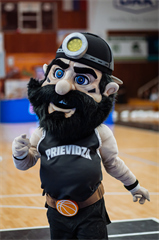 5. zápas štvrťfinále Tipos SBL: BC Prievidza - Nitra Blue Wings 84:87 (Vladimír Králik)	