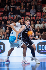 3. kolo TIPOS SBL: BC Prievidza - Nitra Blue Wings 72:74 (Vladimír Králik)