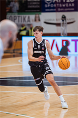 3. kolo TIPOS SBL: BC Prievidza - Nitra Blue Wings 72:74 (Vladimír Králik)