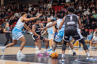 3. kolo TIPOS SBL: BC Prievidza - Nitra Blue Wings 72:74 (Vladimír Králik)