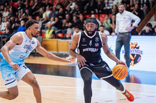 3. kolo TIPOS SBL: BC Prievidza - Nitra Blue Wings 72:74 (Vladimír Králik)