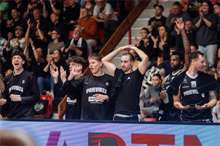 3. kolo TIPOS SBL: BC Prievidza - Nitra Blue Wings 72:74 (Vladimír Králik)