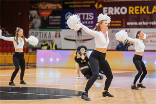 3. kolo TIPOS SBL: BC Prievidza - Nitra Blue Wings 72:74 (Vladimír Králik)