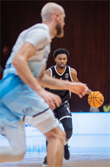 3. kolo TIPOS SBL: BC Prievidza - Nitra Blue Wings 72:74 (Vladimír Králik)