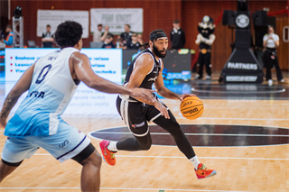 3. kolo TIPOS SBL: BC Prievidza - Nitra Blue Wings 72:74 (Vladimír Králik)