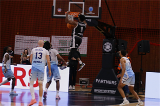 3. kolo TIPOS SBL: BC Prievidza - Nitra Blue Wings 72:74 (Ladislav Szibilla)	