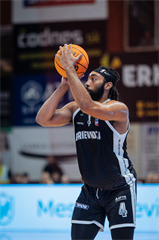 7. kolo TIPOS SBL: BC Prievidza - MBK Handlová 79:61 (Vladimír Králik)	