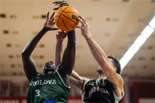 7. kolo TIPOS SBL: BC Prievidza - MBK Handlová 79:61 (Vladimír Králik)	