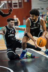 7. kolo TIPOS SBL: BC Prievidza - MBK Handlová 79:61 (Vladimír Králik)	