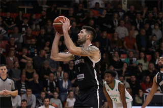 Európsky pohár FIBA: BC Prievidza : Pelister Bitola 97:82 (Ladislav Szibilla)	