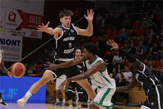 Európsky pohár FIBA: BC Prievidza : Pelister Bitola 97:82 (Ladislav Szibilla)	