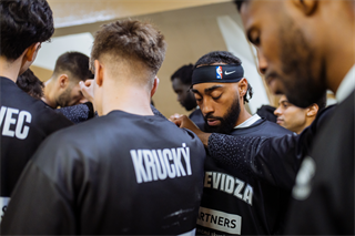 Európsky pohár FIBA: BC Prievidza - Pelister Bitola 97:82 (Vladimír Králik)	