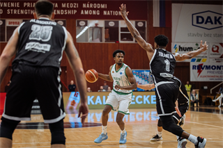 Európsky pohár FIBA: BC Prievidza - Pelister Bitola 97:82 (Vladimír Králik)	