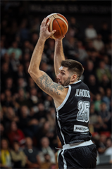 Európsky pohár FIBA: BC Prievidza - Pelister Bitola 97:82 (Vladimír Králik)	