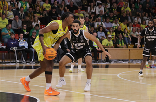 9. kolo TIPOS SBL: BC Prievidza : Patrioti Levice 86:92 (Ladislav Szibilla)	