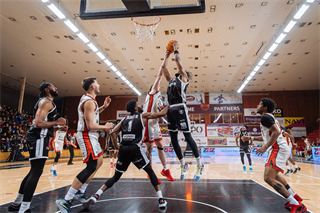 Dohrávka 1. kola TIPOS SBL: BC Prievidza - BC Komárno 69:68 (Vladimír Králik)