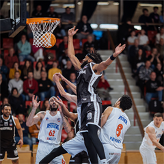 Predohrávka 13. kola TIPOS SBL: BC Prievidza - Spišskí Rytieri 104:99 (Vladimír Králik)