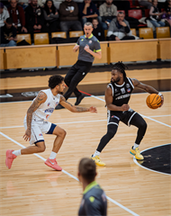 Predohrávka 13. kola TIPOS SBL: BC Prievidza - Spišskí Rytieri 104:99 (Vladimír Králik)