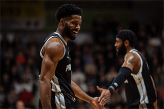 17. kolo TIPOS SBL: BC Prievidza - BC Slovan Bratislava 67:77 (Vladimír Králik)