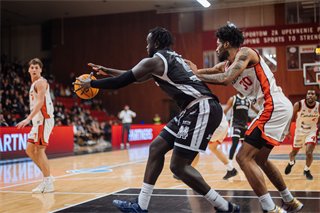 19. kolo TIPOS SBL: BC Prievidza : BC Komárno 101:76 (Vladimír Králik)